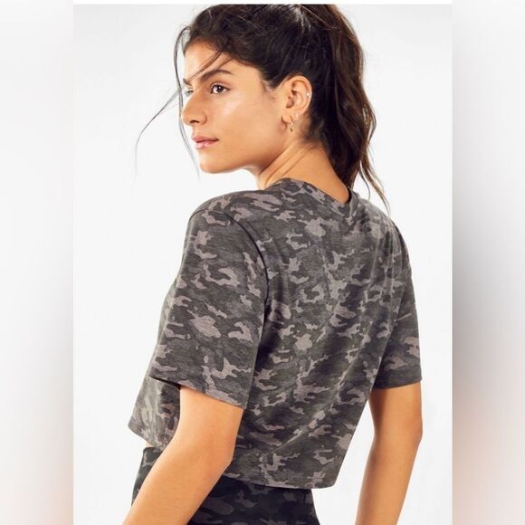 Fabletics Jade Short-Sleeve Boxy Tee Size XL - Picture 1 of 10